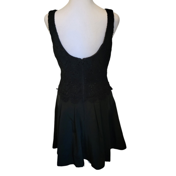 White House Black Market Dress Black sz 4 - Picture 2 of 4